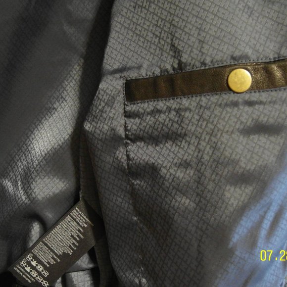 Tommy Hilfiger leather jacket. - Picture 8 of 11